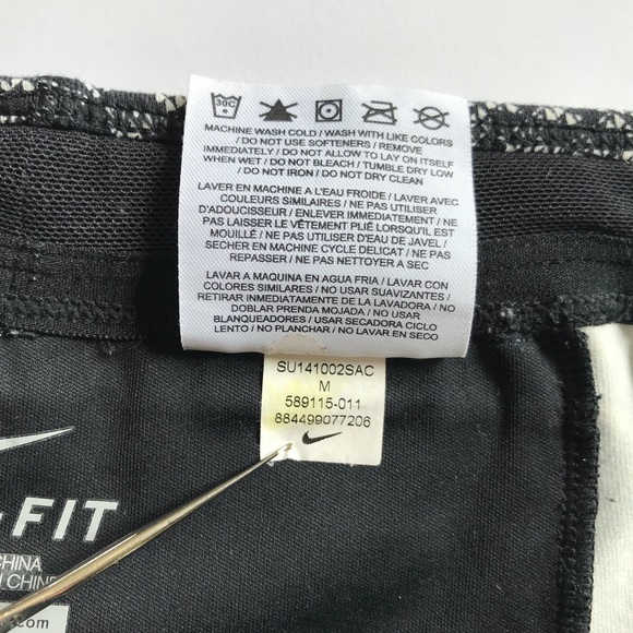 NIKE gray geometric reflective running crop pant - Picture 7 of 8